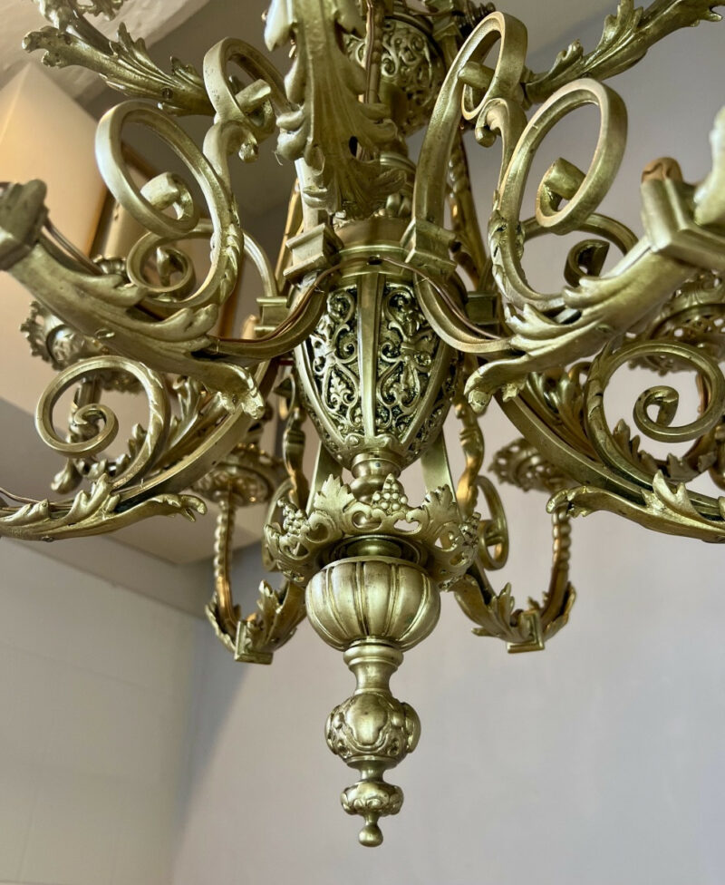 lustre ancien néogothique