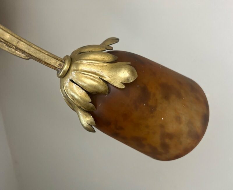 tulipe de lustre signée Daum art nouveau